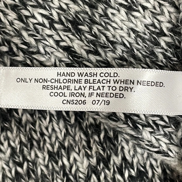 NWOT Talbots Winter Scarf Black and Off White with Lambs Wool Accent - Picture 5 of 11